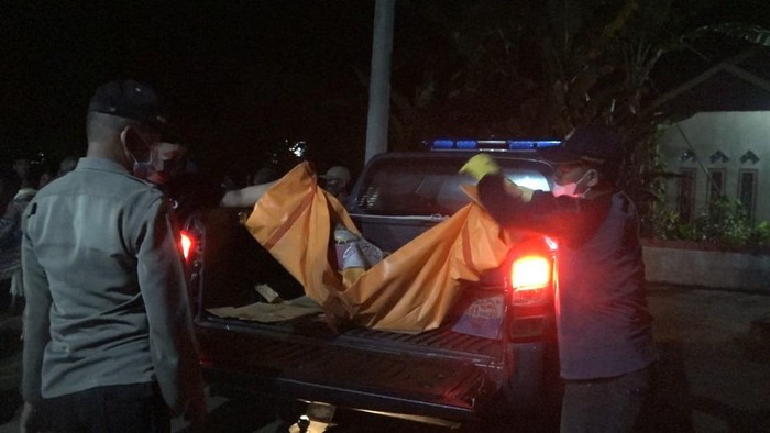 Penemuan tengkorak dan kerangka manusia di Bantaran Sungai Maloso Polewali Mandar.
