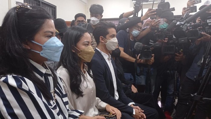 Rachel Vennya dan Salim Nauderer di PN Tangerang