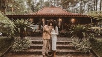 Ramon Y Tungka resmi menikah lagi. Foto: Instagram Cisya dan Ramon Y Tungka
