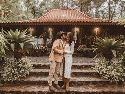 8 Potret Ramon Y. Tungka Menikah Lagi, Unik Bergaya Koboi