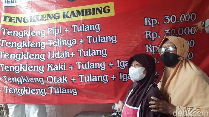 Warung tengkleng Bu Harsi di Solo Baru kini punya daftar menu