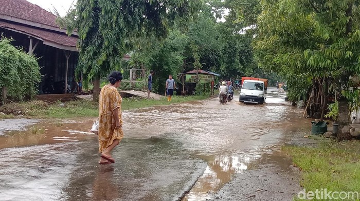 Banjir di Desa Tegalsambi Jepara berangsur surut
