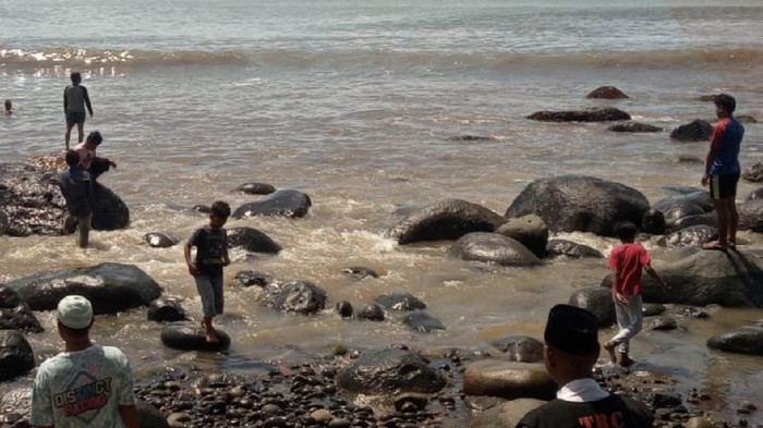 Bocah 7 tahun tewas tergulung ombak di Pantai Kamboja Sukabumi