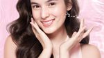 Cantiknya Chelsea Islan Saat Nikmati Kopi dan Kelapa Muda