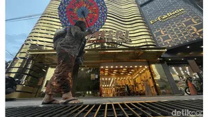 Kisah Penjual Jamu Jakarta, Menggendong Asa di Ibu Kota