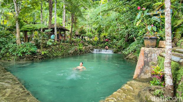 Intip Ekowisata Sungai Mudal, Kolam Alami Segar di Perbukitan Menoreh Kulon Progo