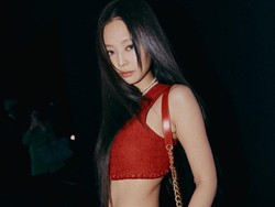 10 Potret Seksi Jennie BLACKPINK Sepanjang 2021, Pamer Perut Rata
