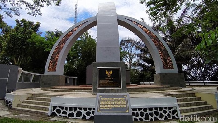Ada wahana baru di Kebun Raya Gunung Tidar, Kota Magelang, Jawa Tengah. Di antaranya Monumen Tanah Air Satu Bangsa hingga gardu pandang Taman Elang.