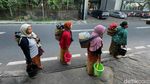 Kisah Penjual Jamu Jakarta, Menggendong Asa di Ibu Kota