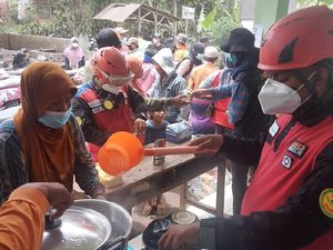 Cerita Relawan Sering Temui Korban Semeru Gadungan Demi Dapat Bantuan