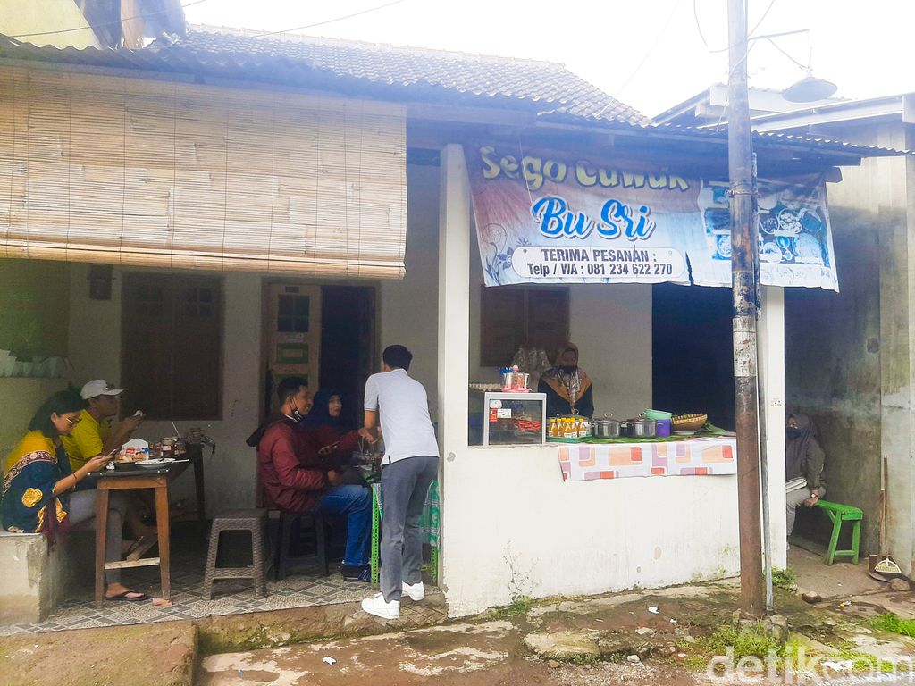 Sego Cawuk Bu Sri, Sarapan Sego Cawuk Enak yang Sudah Eksis Selama 30 Tahun