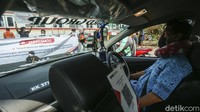 Sosialisasi itu untuk meningkatkan kesadaran masyarakat dalam menaati peraturan lalu lintas.