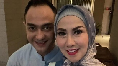 Potret Venna Melinda dan Ferry Irawan yang Makin Lengket
