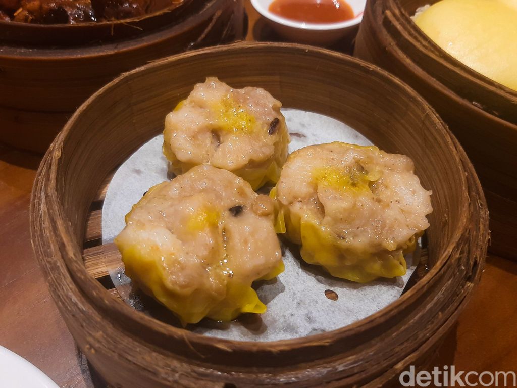 Wing Lok Dimsum, Resto Dimsum Halal Buka 24 Jam di Jalan Pangeran Antasari, Jakarta Selatan.