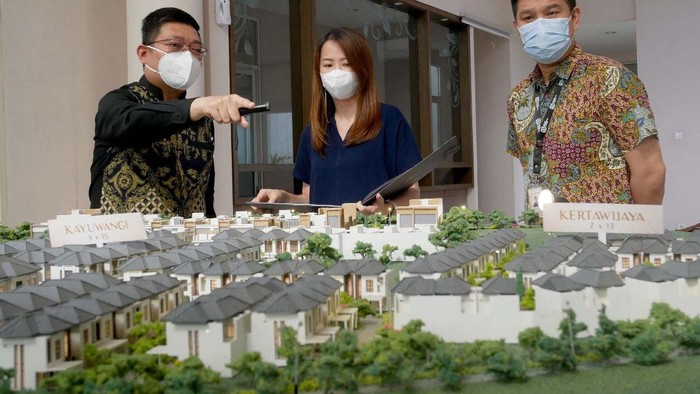 Bisnis properti di Karawang, Jawa Barat, terus meningkat seiring meredanya pandemi COVID-19. Para pengembang berlomba menawarkan hunian.