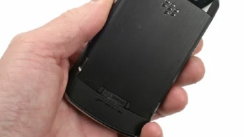 Banyak yang rusak dan harus diganti sehingga menimbulkan kerugian tak hanya bagi RIM tapi operator yang memasarkannya. Untuk pertama kali setelah sukses luar biasa di hampir semua ponselnya, RIM punya produk gagal. Foto: Unwired View