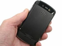 BlackBerry Storm, Ponsel Layar Sentuh yang Dicaci Maki