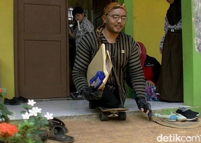 Guru disabilitas butuh skateboard