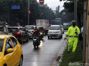 Prakiraan Cuaca Kota Bandung Sabtu, 4 Januari 2025: Hujan Ringan