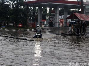 Gedebage Masih Banjir, Plt Wali Kota Bandung Klaim Genangan Cepat Surut