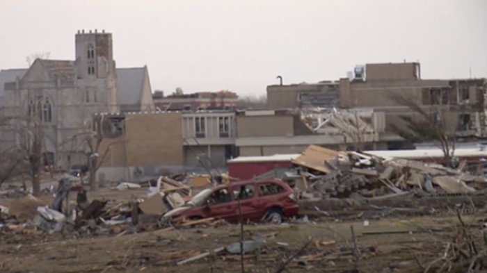 Kentucky AS Luluh Lantak Diterjang Tornado, Puluhan Orang Tewas!