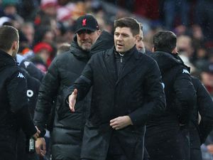 Liverpool Kalahkan Villa, Klopp Puji Gerrard