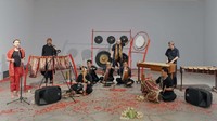 Karya lukisan Satya merujuk kepada permasalahan yang dihadapi oleh perempuan secara gamblang.