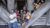 Masyarakat Nias memaknai tradisi ini sebagai proses pendewasaan dan pembentukan karakter yang kuat untuk menjalani kehidupan. 