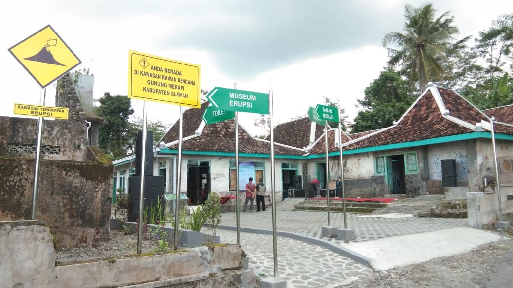 Museum Terbuka Bakalan yang berlokasi di Argomulyo, Cangkringan, Sleman