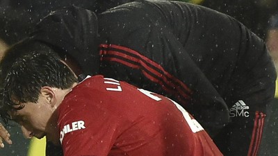 Momen Victor Lindelof Susah Bernapas Saat MU Kalahkan Norwich