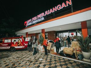 PDIP Surabaya Berangkatkan Bantuan Kloter Ketiga untuk Korban Erupsi Semeru