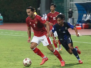 Pelatih Persib Tak Yakin Ezra-Iqbonefo Dipanggil Timnas Bulan Ini