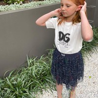 Kamu tidak perlu khawatir, kamu bisa pensiun di usia 15 jika kamu mau, kata Roxy kepada anaknya dilansir The Sun. Apa yang paling menyenangkan bagiku adalah semangat kewirausahaannya di usia yang sangat muda. Aku tidak begitu dulu walaupun aku selalu ingin sukses, kata Roxy.Foto: Instagram @pixiecurtis