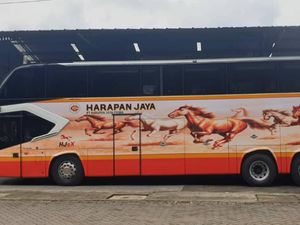 Adiputro dan Tentrem Sudah Punya, Kapan Laksana Bikin Bus UHD?