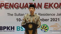 Kemudian soal pemilihan kata. Handoko menyakini Jokowi merasa kritik tersebut tidak tepat disampaikan saat itu. (Foto: YouTube Sekretariat Presiden)