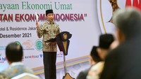 Sementara itu, Menteri Agama (Menag), Yaqut Cholil Qoumas, mengungkap suasana cair saat Jokowi menjawab langsung soal ketimpangan yang disinggung Waketum Majelis Ulama Indonesia (MUI) Anwar Abbas. Yaqut menilai apa yang disampaikan Anwar Abbas bukan kritik tapi pertanyaan. (Foto: Biro Pers Sekretariat Presiden)