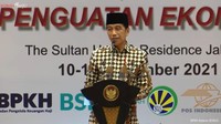 Handoko awalnya memaparkan soal panggilan buya dari Jokowi untuk Anwar Abbas. Panggilan kepada seseorang, seperti buya, kakak, guru atau bos bisa bermakna penghormatan, bisa juga sindiran. (Foto: YouTube Sekretariat Presiden)