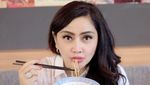 Si Cantik Sisca Mellyana yang Hobi Makan Mie dan Floating Breakfast