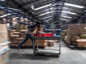 Sibuknya Gudang e-Commerce Saat Harbolnas 12.12