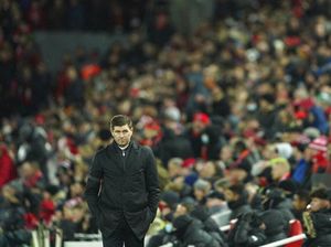 Jawaban Menohok Gerrard Saat Ditanya Owen soal Balik ke Anfield