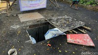 Belum semua sumur ressapan dilubangi, ada yang masih menunggu aspalnya keras.