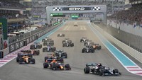 “Lap 58” di Abu Dhabi akan menjadi identik dengan salah satu penyelesaian paling dramatis. Kedua rival itu masing-masing memiliki 369,5 poin sebelum balapan terakhir tetapi Verstappen memiliki keunggulan tipis. AP/Hassan Ammar