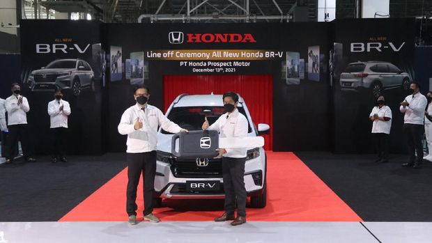 All New BR-V mulai diproduksi di pabrik Karawang, Jawa Barat, Selasa (13/12/2021).