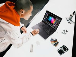 Asus VivoBook Pro 14X OLED Hadir di Indonesia, Harganya Menggoda