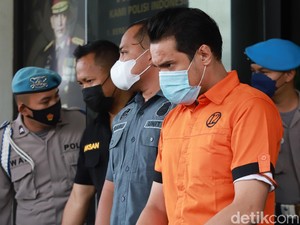 Kronologi Kasus Narkoba Bobby Joseph: Jual di Medsos, Omzet Jutaan!