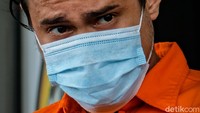 Kabid Humas Polda Metro Jaya Kombes E Zulpan pun memastikan Bobby Joseph sudah terkonfirmasi positif sabu.