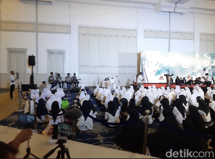 Acara 40 Harian Vanessa Angel yang digelar Doddy Sudrajat dan Milano Lubis di The Tribrata.