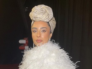 Narkis Penyanyi Hijab Asal Israel Nyanyi Lagu Haleluyah di Miss Universe 2021