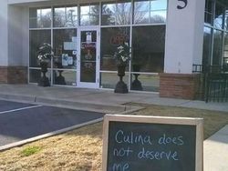 Deretan Foto Pengajuan Resign yang Unik dan Kreatif