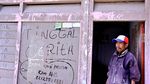 Foto Udara Terkini, Genteng Jebol-Lanskap Kaki Semeru Masih Abu-abu